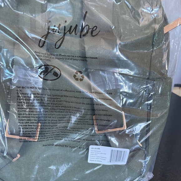 NWT JuJuBe MIDI Backpack in -OLIVE CHROMATICS - Picture 2 of 9